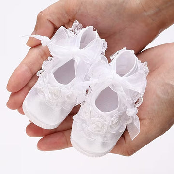 Girls’ Lace Bow Shoes – Cute, Lightweight & Stylish Walking Shoes