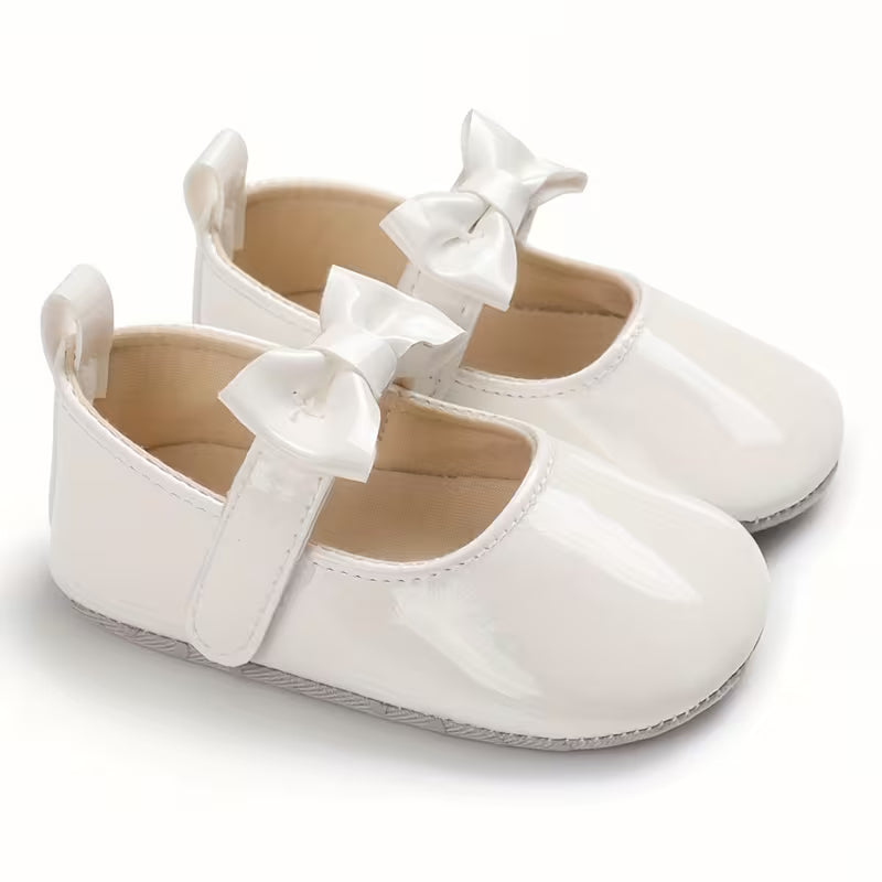 Baby Princess Shoes with Cute Bow – Elegant Flat Shoes for Newborns (0–1 Year)