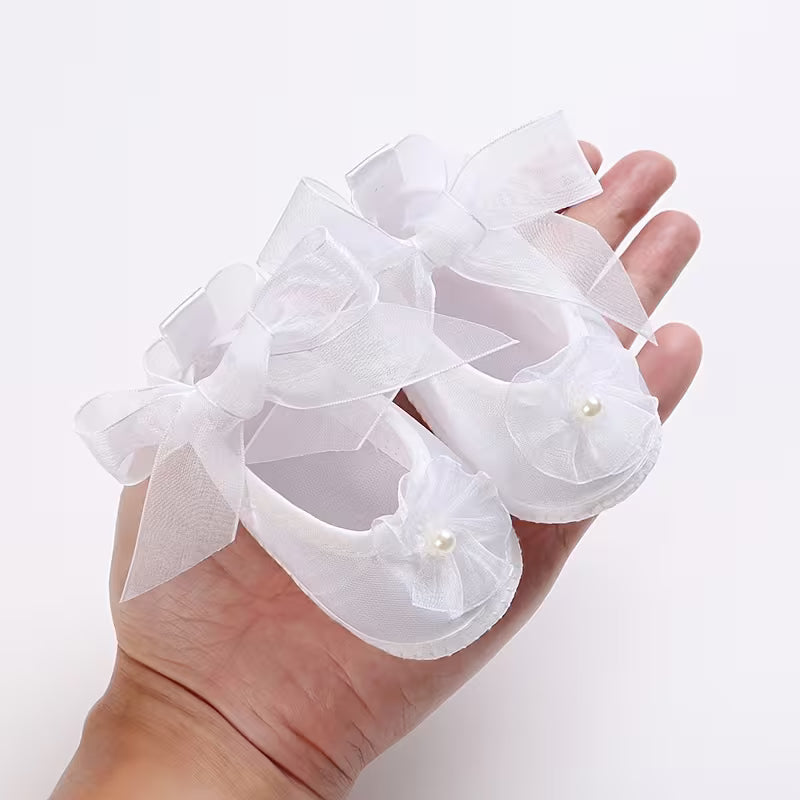 Girls’ Lace Bow Shoes – Cute, Lightweight & Stylish Walking Shoes