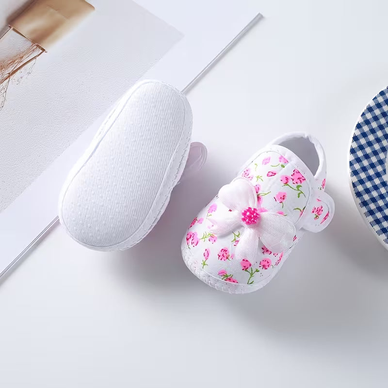Baby Non-Slip Cloth Shoes – Cute Floral Princess Shoes for Girls (0–1 Year)