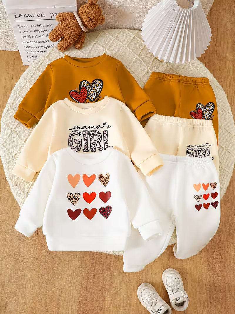 6-Piece Baby Girls’ Velvet Clothing Set – Love Letter Print Sweatshirt & Matching Sweatpants for Autumn and Winter