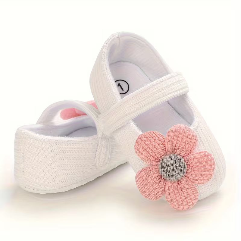 Baby Girl Princess Shoes – Cute Floral Mary Jane Flats for 0–6 Months