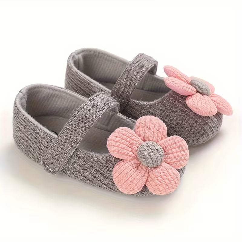 Baby Girl Princess Shoes – Cute Floral Mary Jane Flats for 0–6 Months
