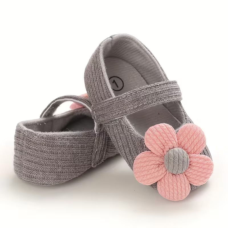 Baby Girl Princess Shoes – Cute Floral Mary Jane Flats for 0–6 Months